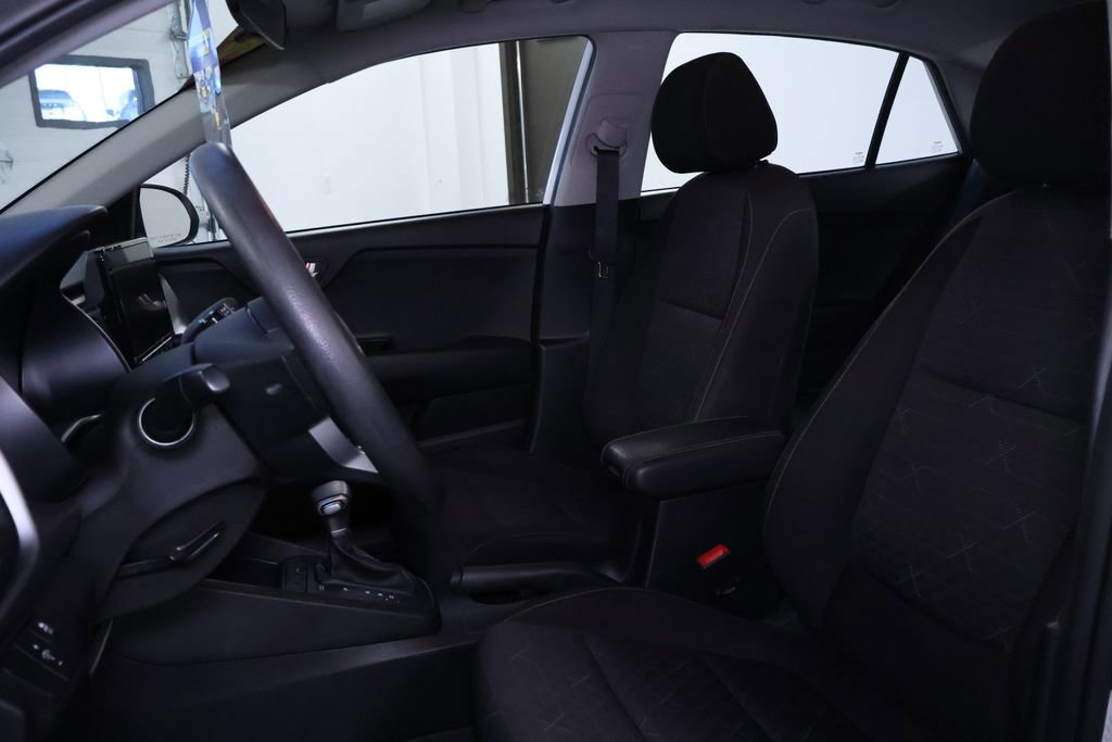 Used 2023 Kia Rio S image 13