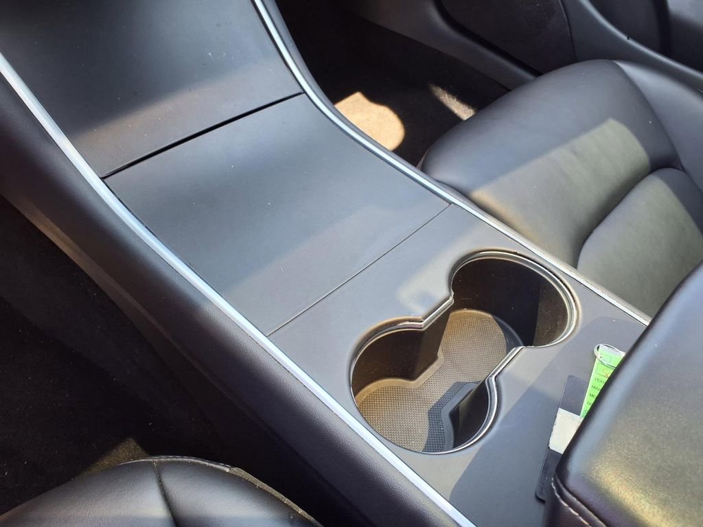 Used 2018 Tesla Model 3 Long Range RWD image 26