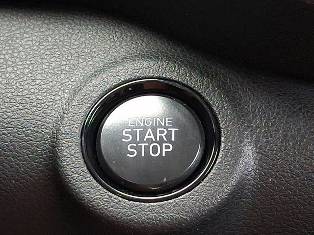 Certified 2023 Hyundai Venue Limited w/ Cargo Package image 23