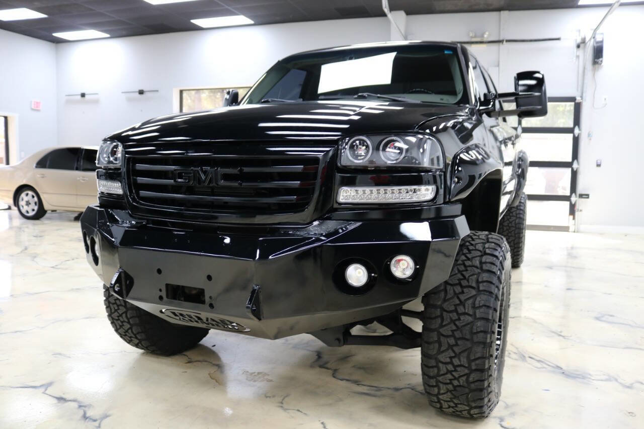 Used 2006 GMC Sierra 2500 SLT w/ Heavy-Duty Power Package image 10