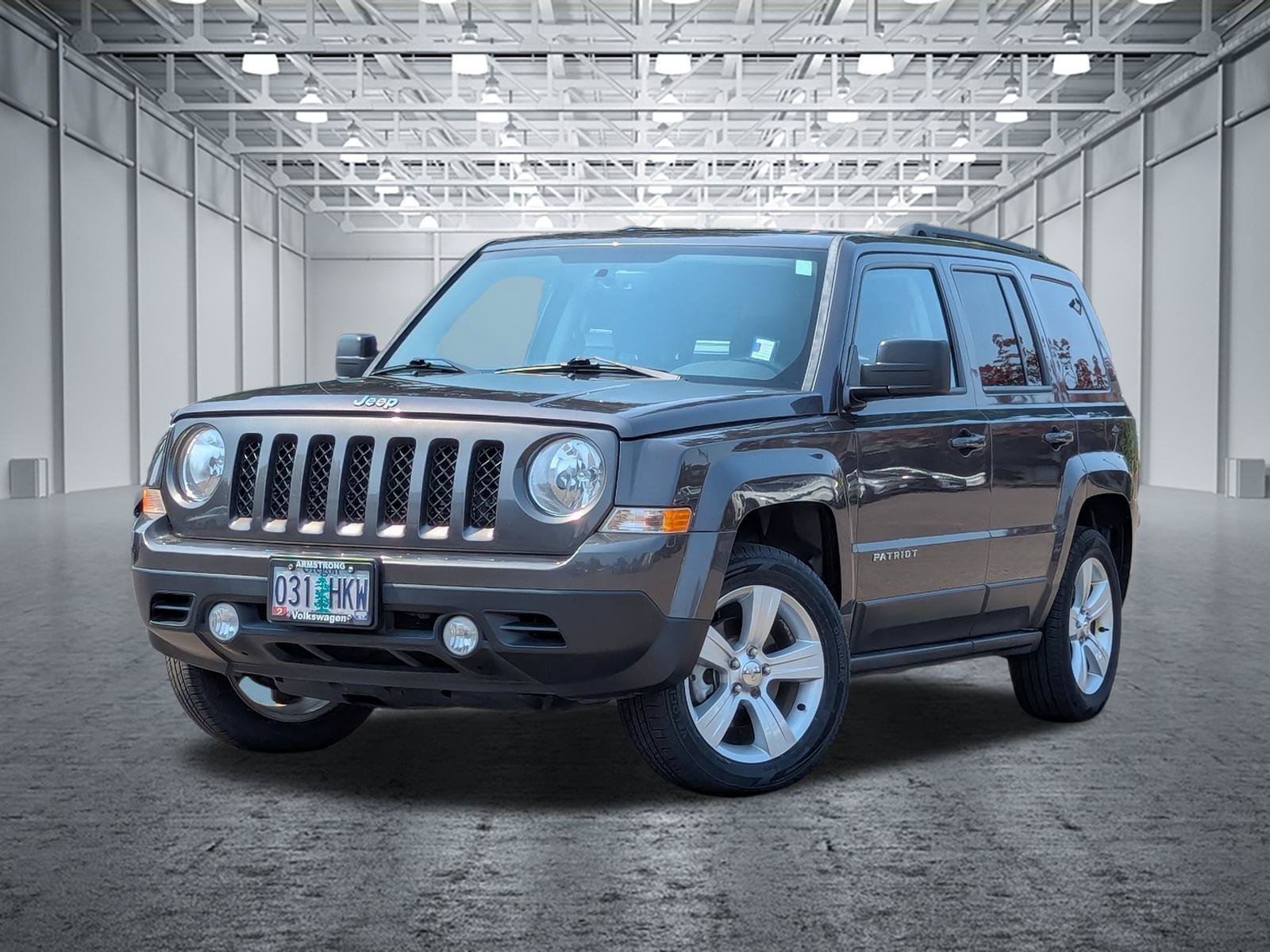 Used 2014 Jeep Patriot Latitude FWD image 1