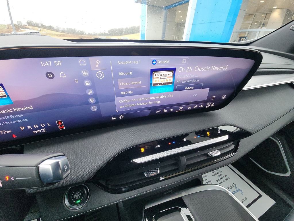 Used 2025 Buick Enclave Preferred AWD/4WD image 16