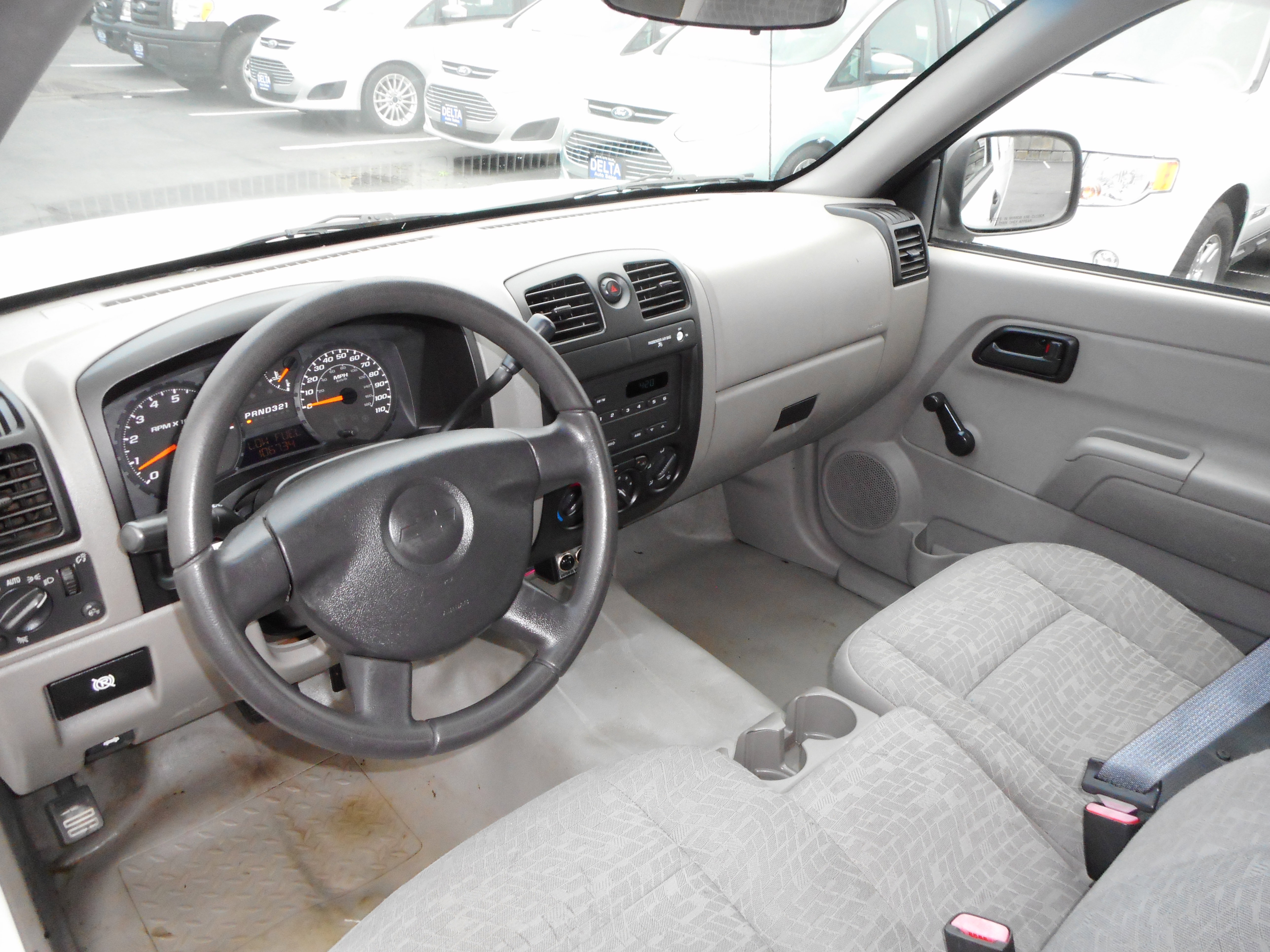 Used 2004 Chevrolet Colorado LS image 14
