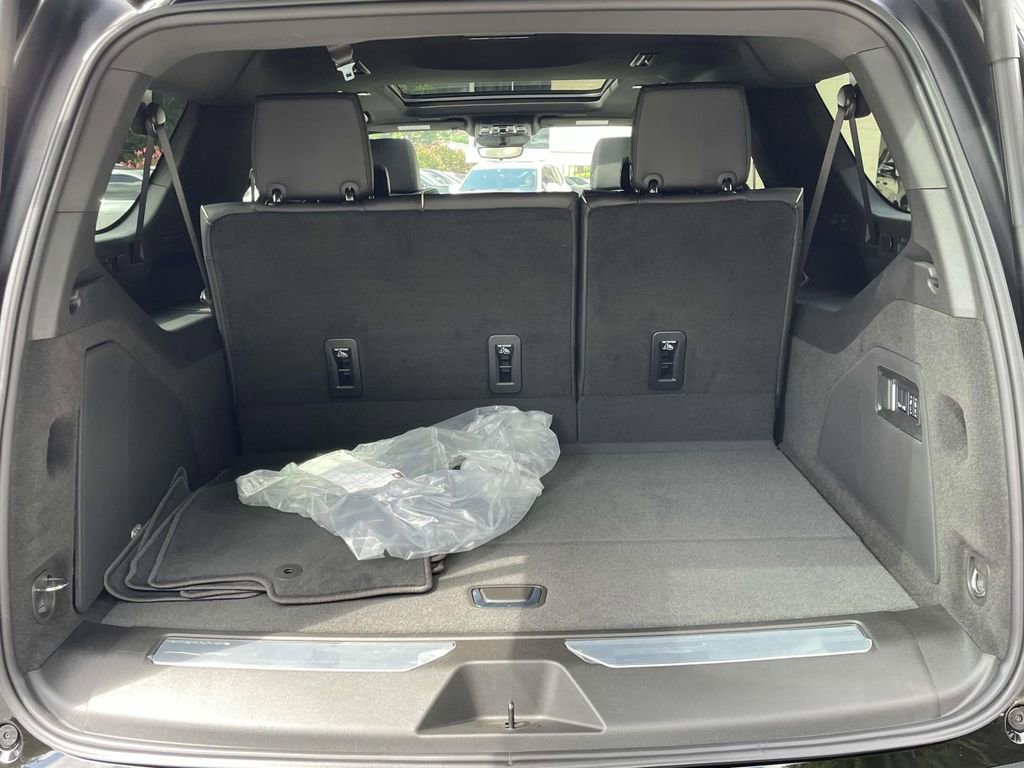 New 2025 Cadillac Escalade ESV Premium Luxury image 10