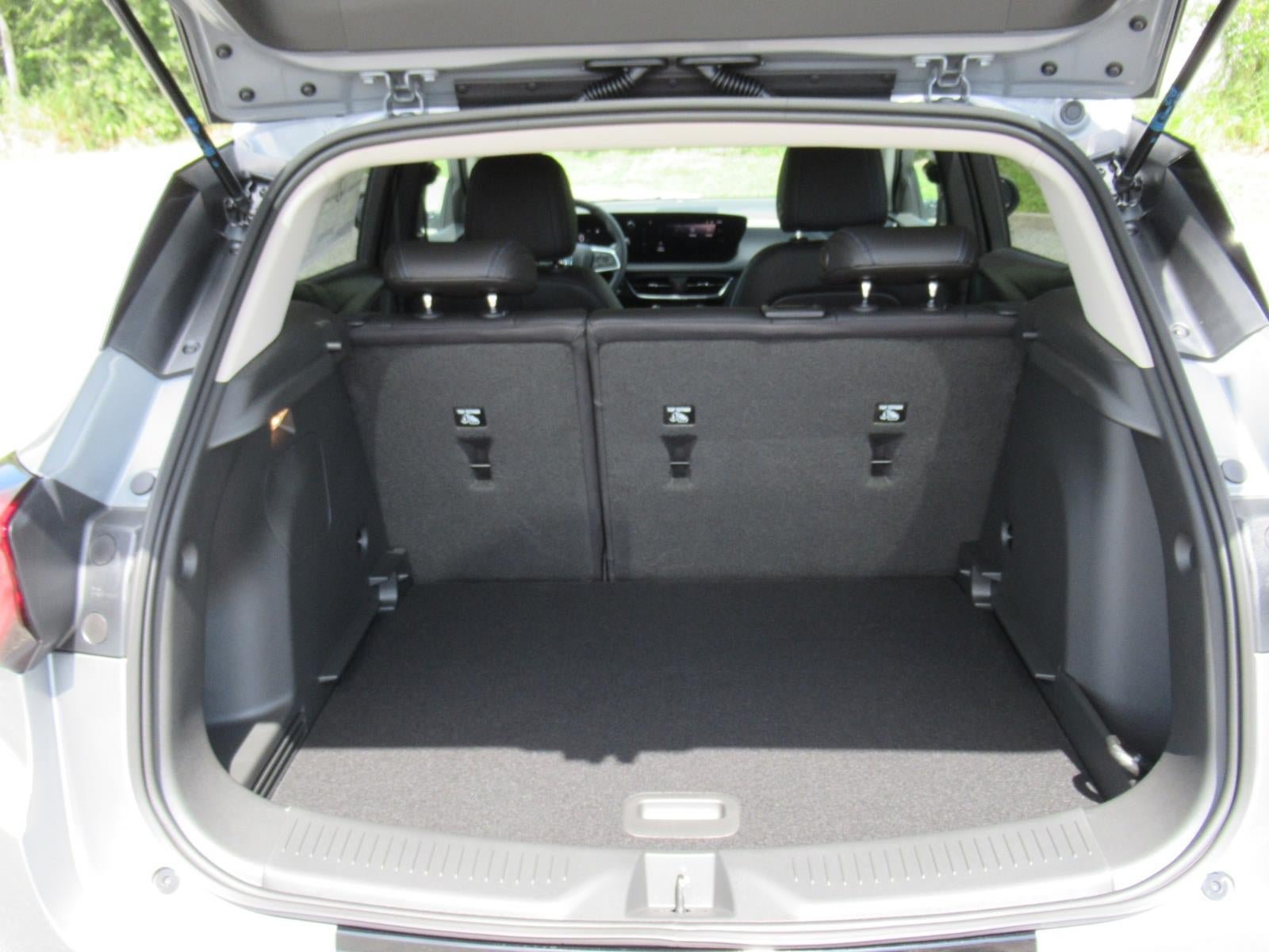 New 2026 Buick Encore GX Sport Touring w/ Advanced Technology Package FWD image 30