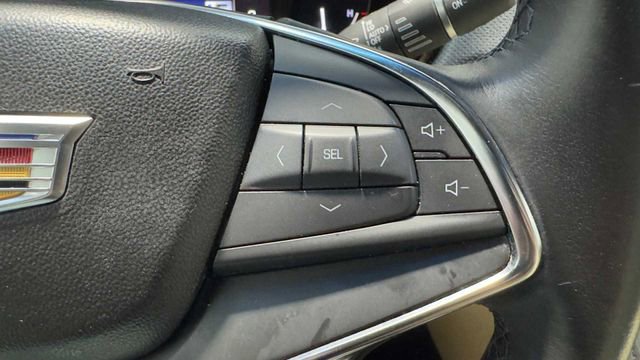 Used 2019 Cadillac XT5 FWD image 32