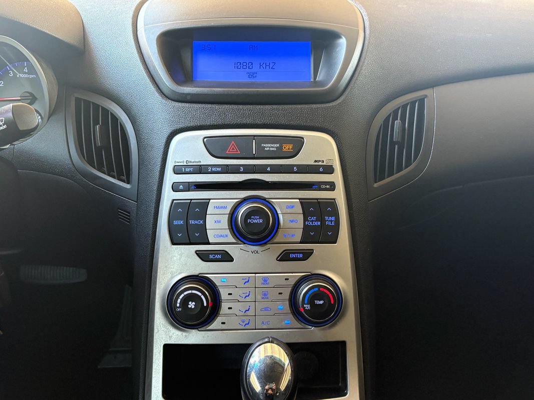 Used 2010 Hyundai Genesis 2.0T RWD image 16