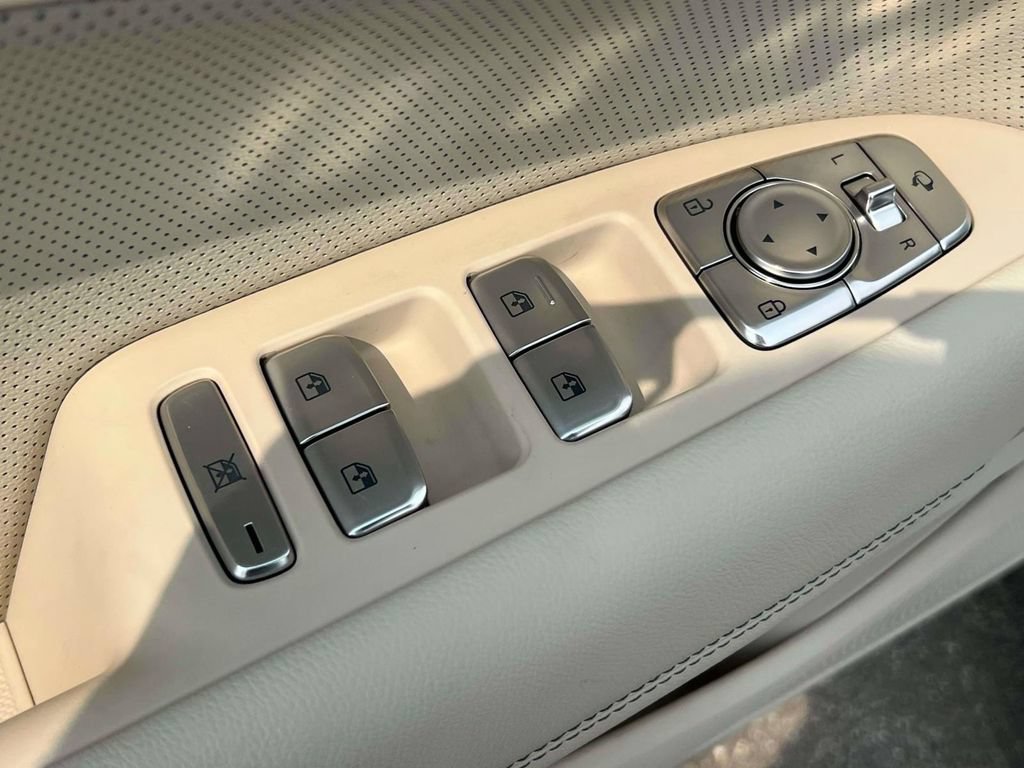 Certified 2026 Genesis G70 2.5T Prestige AWD/4WD image 18