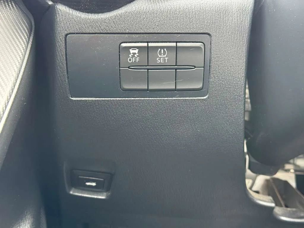 Used 2016 Scion iA image 14