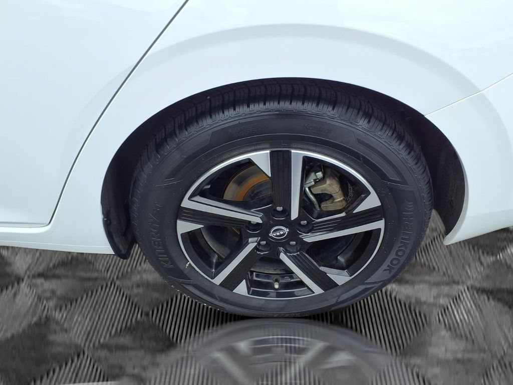 Used 2024 Nissan Sentra SV FWD image 23