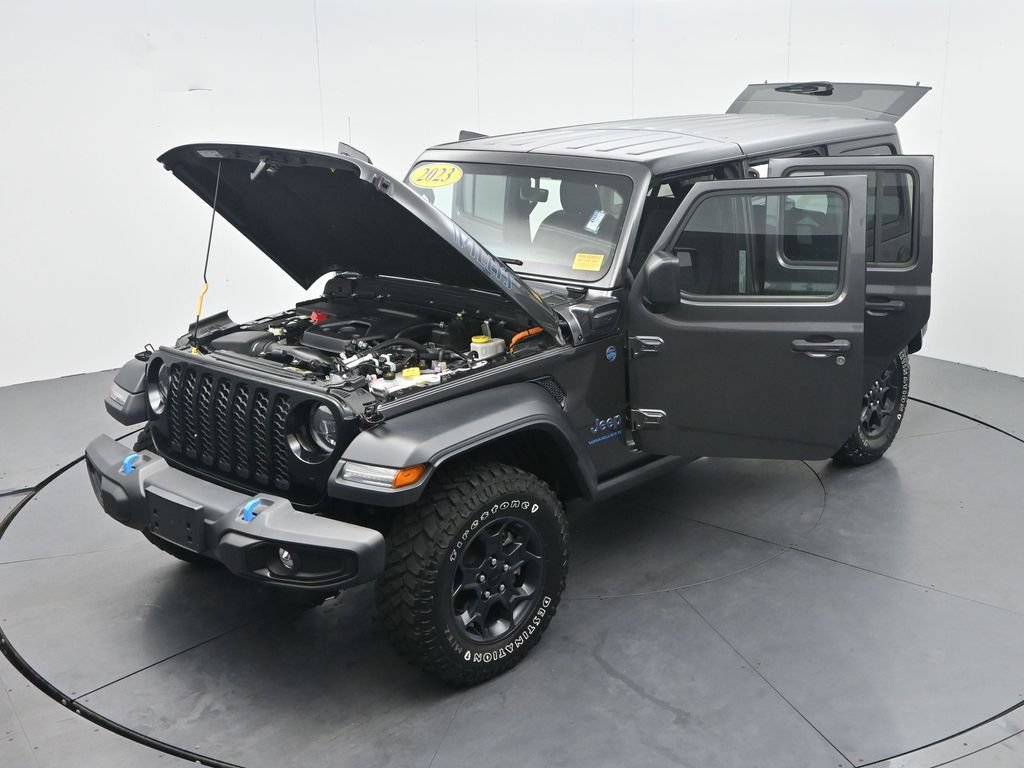 Used 2023 Jeep Wrangler Unlimited w/ Cold Weather Group AWD/4WD image 40