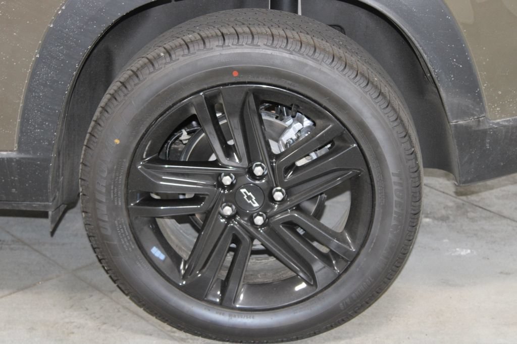 Used 2024 Chevrolet Trax ACTIV w/ Sunroof Package FWD image 16