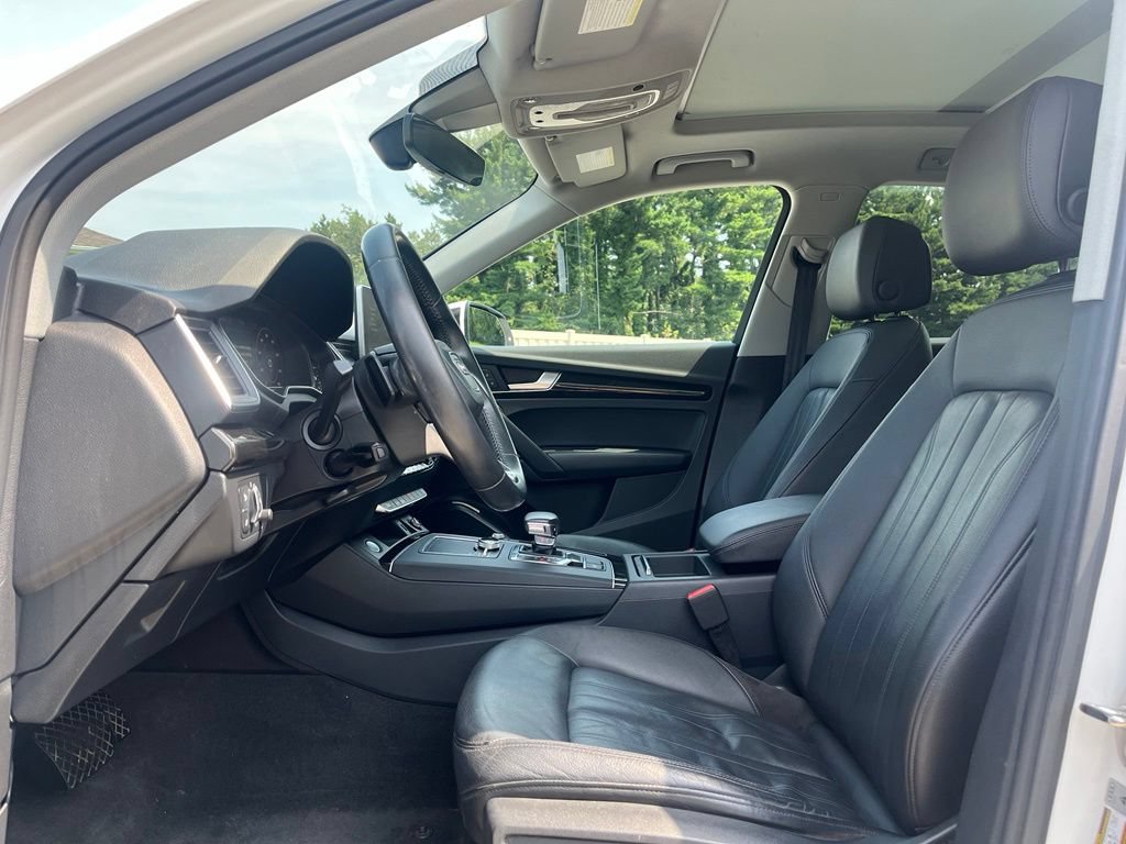 Used 2018 Audi Q5 2.0T Premium Plus w/ Premium Plus Package AWD/4WD image 17
