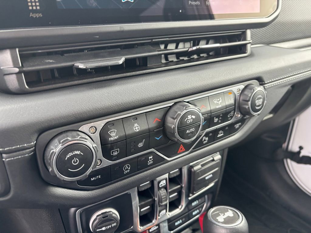Used 2024 Jeep Wrangler Unlimited Rubicon image 19