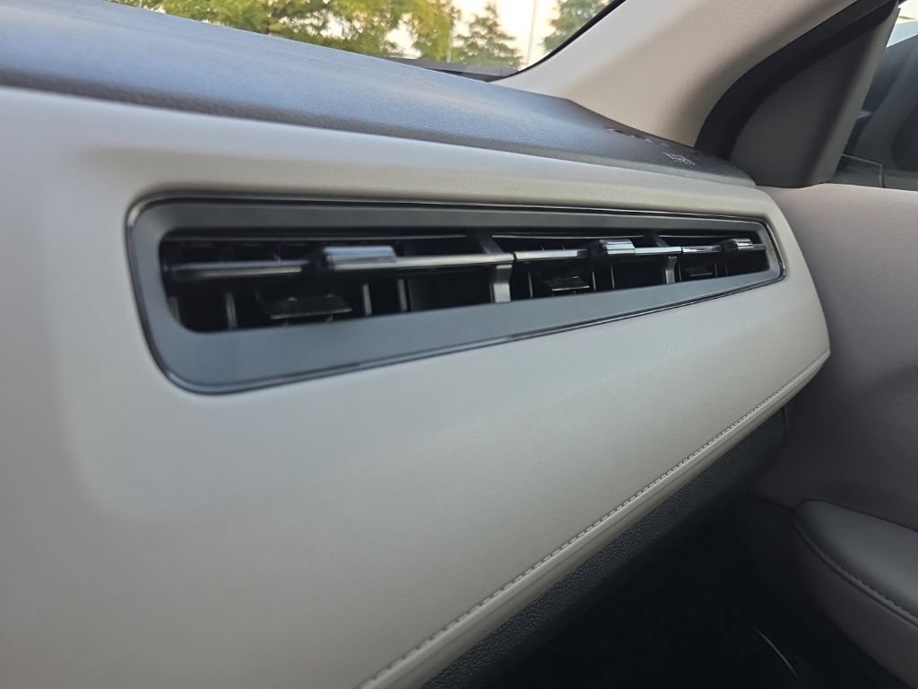 Used 2016 Honda HR-V LX image 49