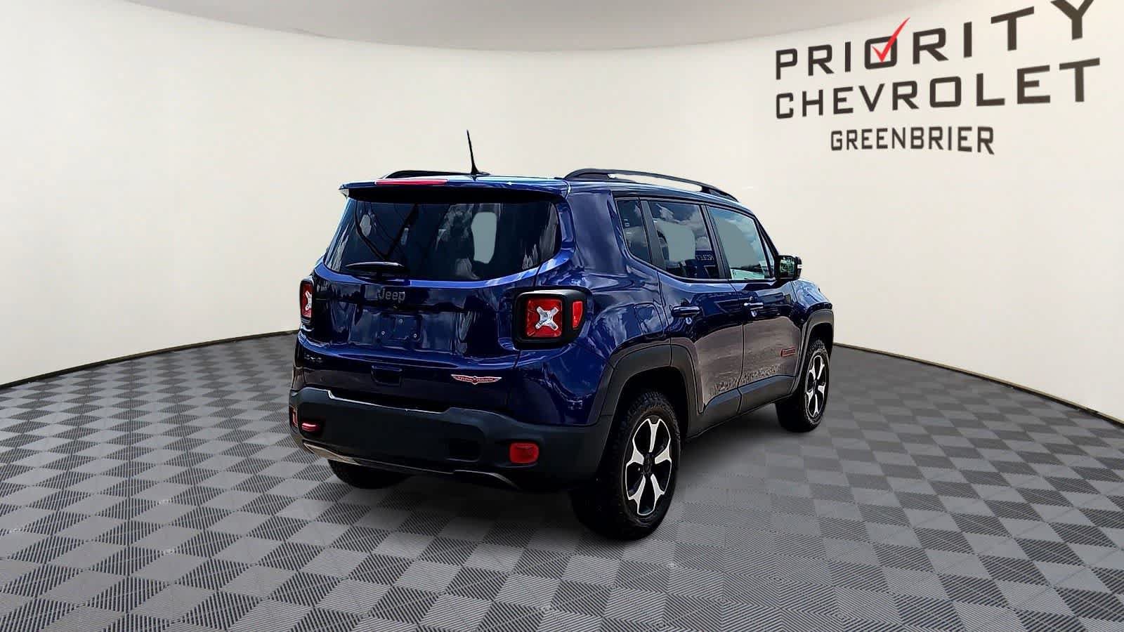 Used 2020 Jeep Renegade Trailhawk w/ Popular Equipment Group AWD/4WD image 8