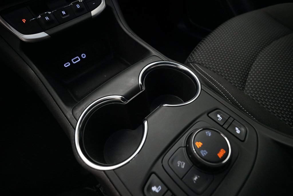 Used 2024 GMC Terrain SLE image 16