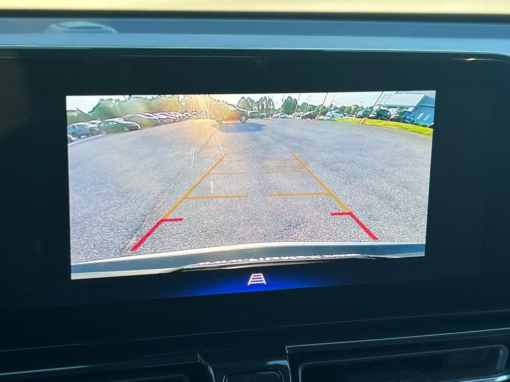Used 2025 Chevrolet TrailBlazer LT AWD/4WD image 21