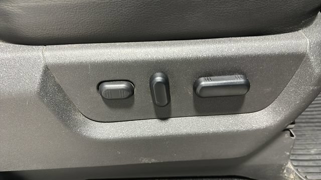 Used 2012 Ford F350 Lariat w/ Chrome Pkg AWD/4WD image 34