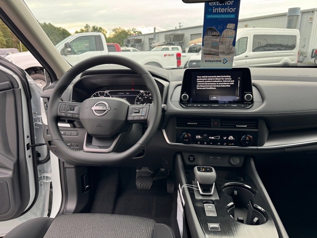 New 2026 Nissan Rogue SV image 13