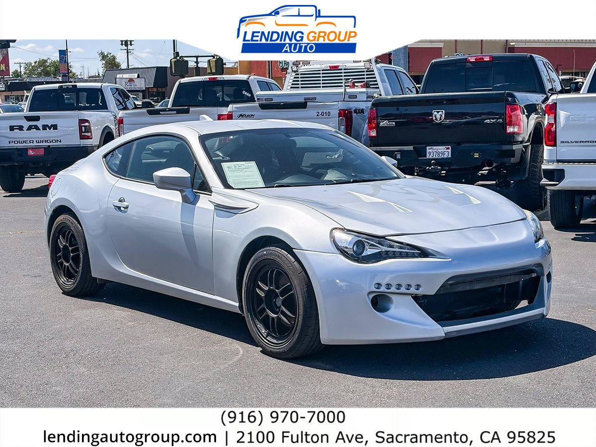 Used 2017 Toyota 86 RWD image 5