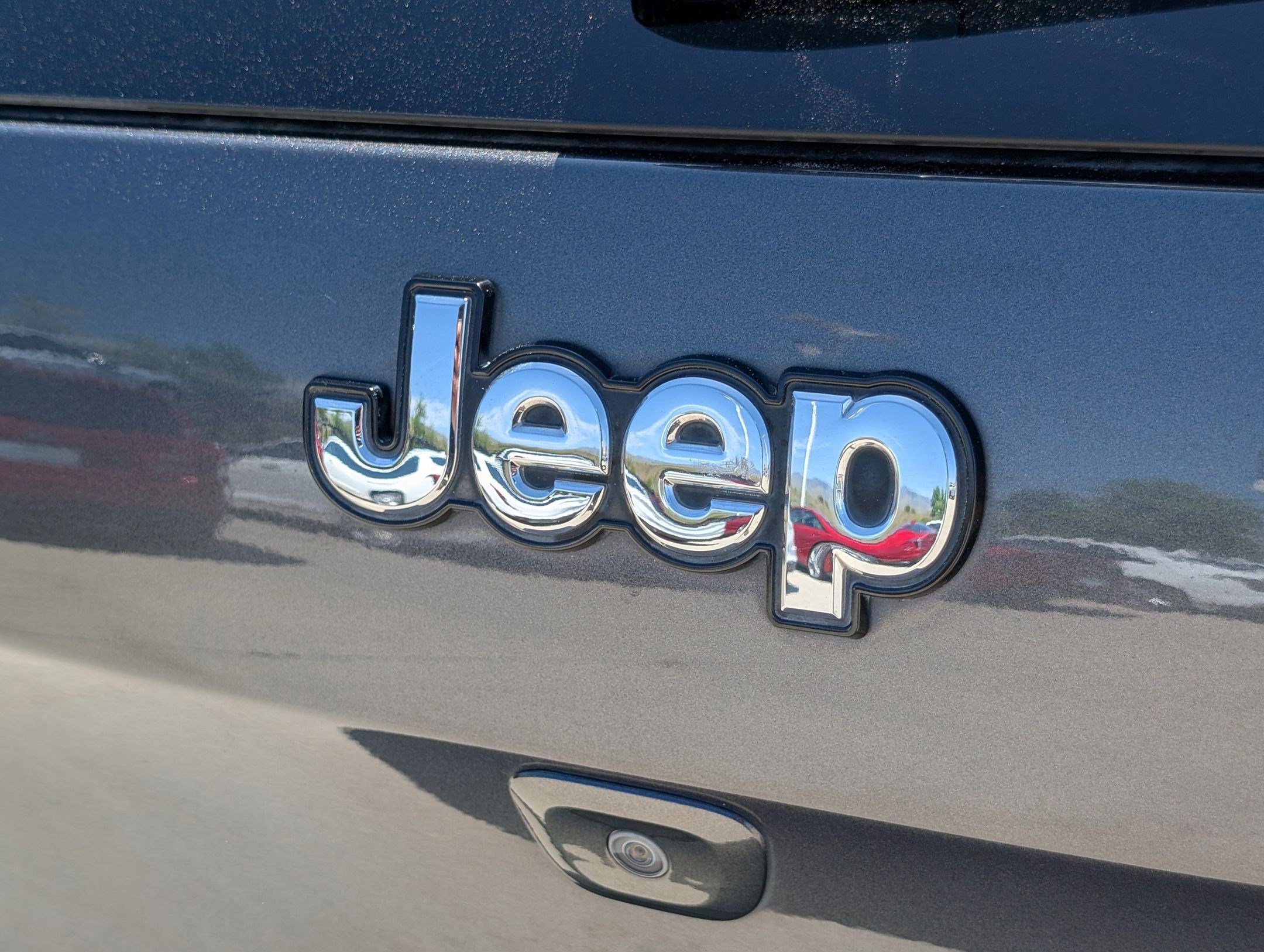 Used 2017 Jeep Cherokee Latitude w/ Safety/Convenience Group AWD/4WD image 13