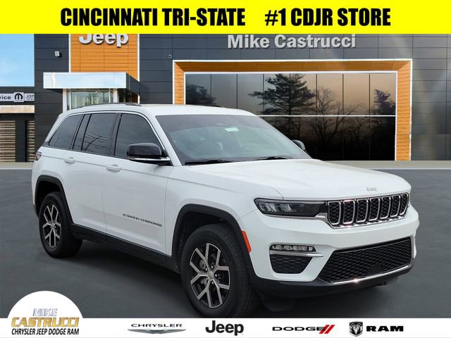 Used 2023 Jeep Grand Cherokee Limited AWD/4WD image 1