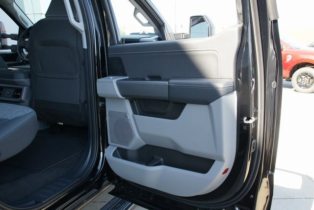 New 2026 Ford F350 XLT image 35