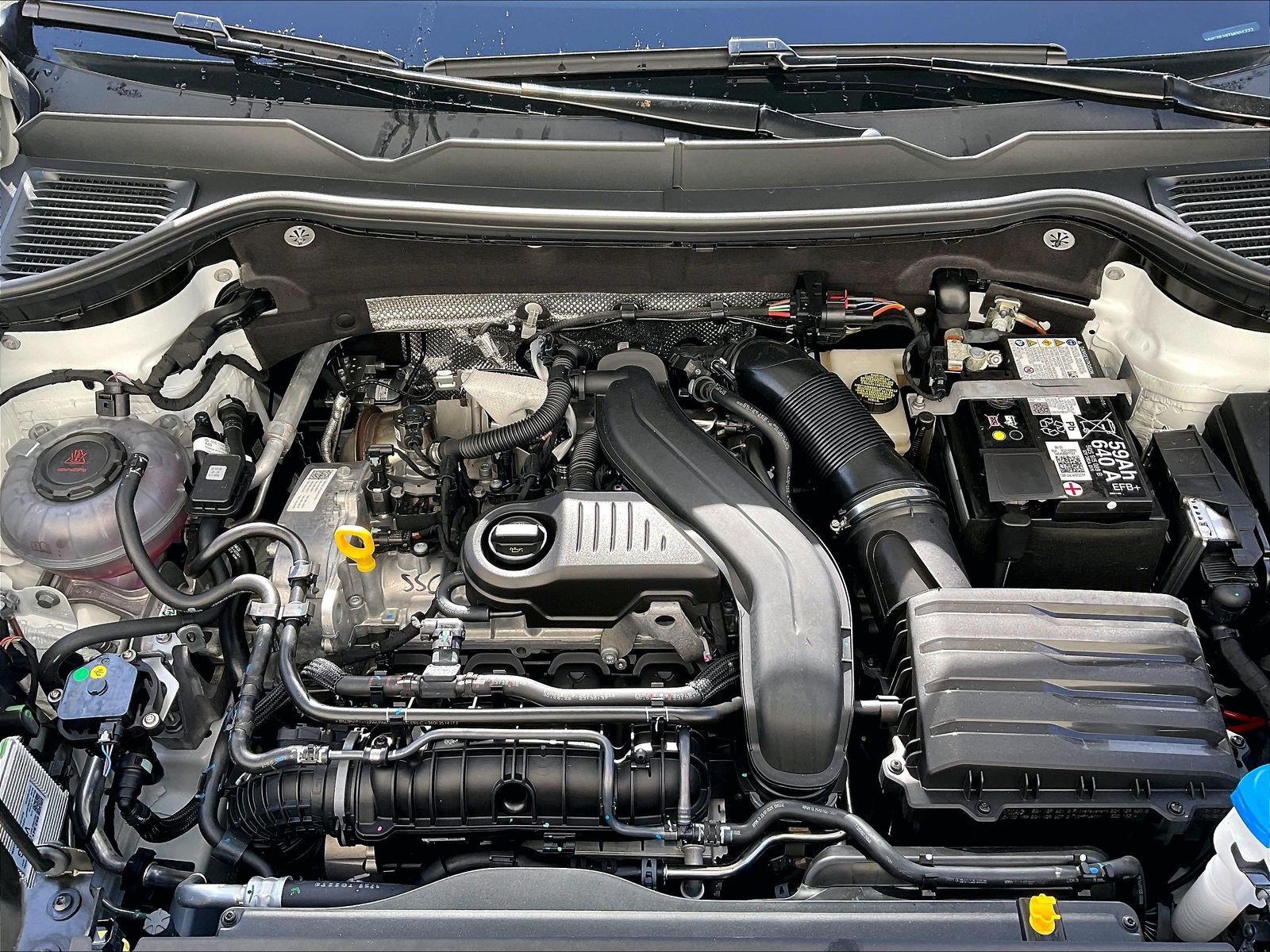 New 2026 Volkswagen Taos SE AWD/4WD image 9