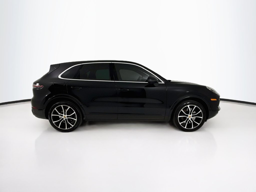 Certified 2023 Porsche Cayenne AWD/4WD image 8