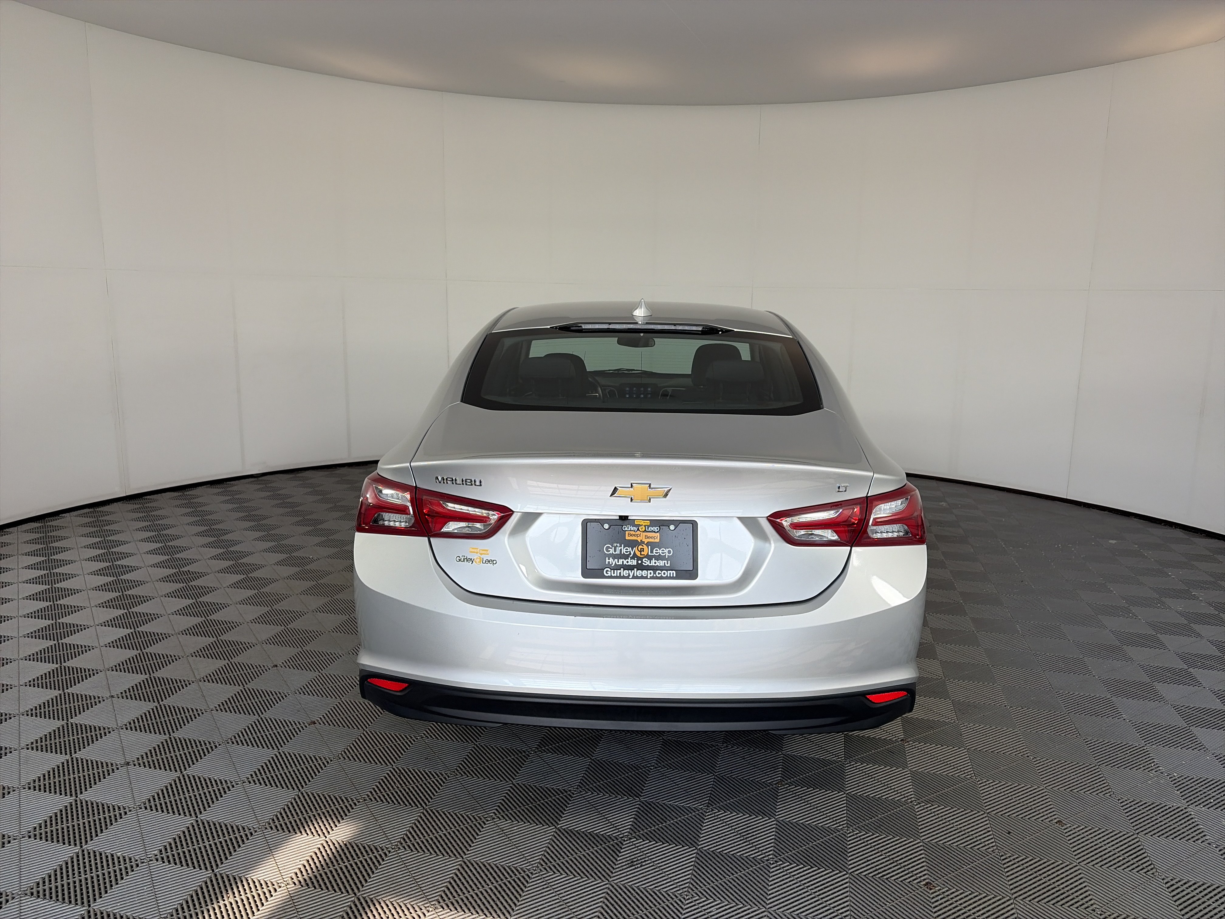 Used 2022 Chevrolet Malibu LT FWD image 9