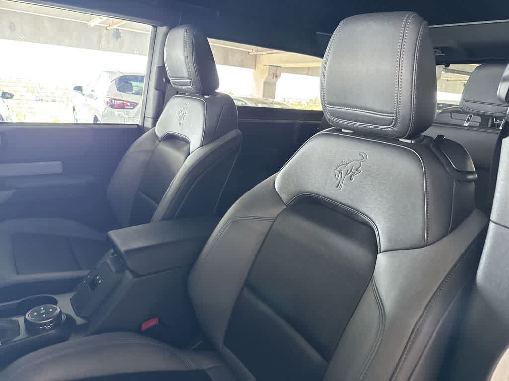 Used 2023 Ford Bronco Black Diamond AWD/4WD image 13