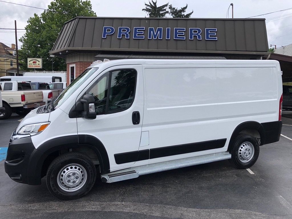 Used 2025 RAM ProMaster 2500 w/ U-Haul Equipment Group FWD image 2