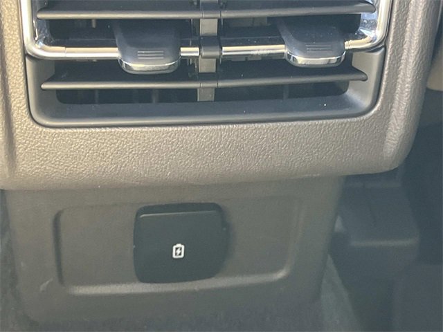 Used 2022 Lincoln Corsair FWD w/ Equipment Group 101A image 18