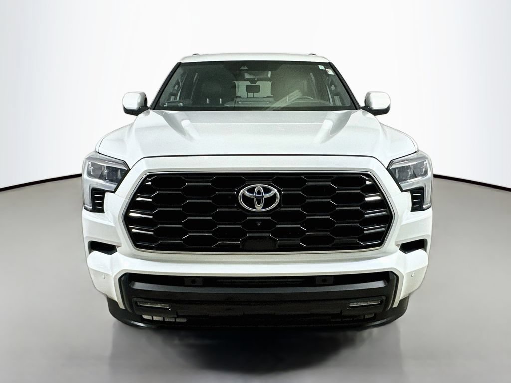 Used 2023 Toyota Sequoia Platinum RWD video 2