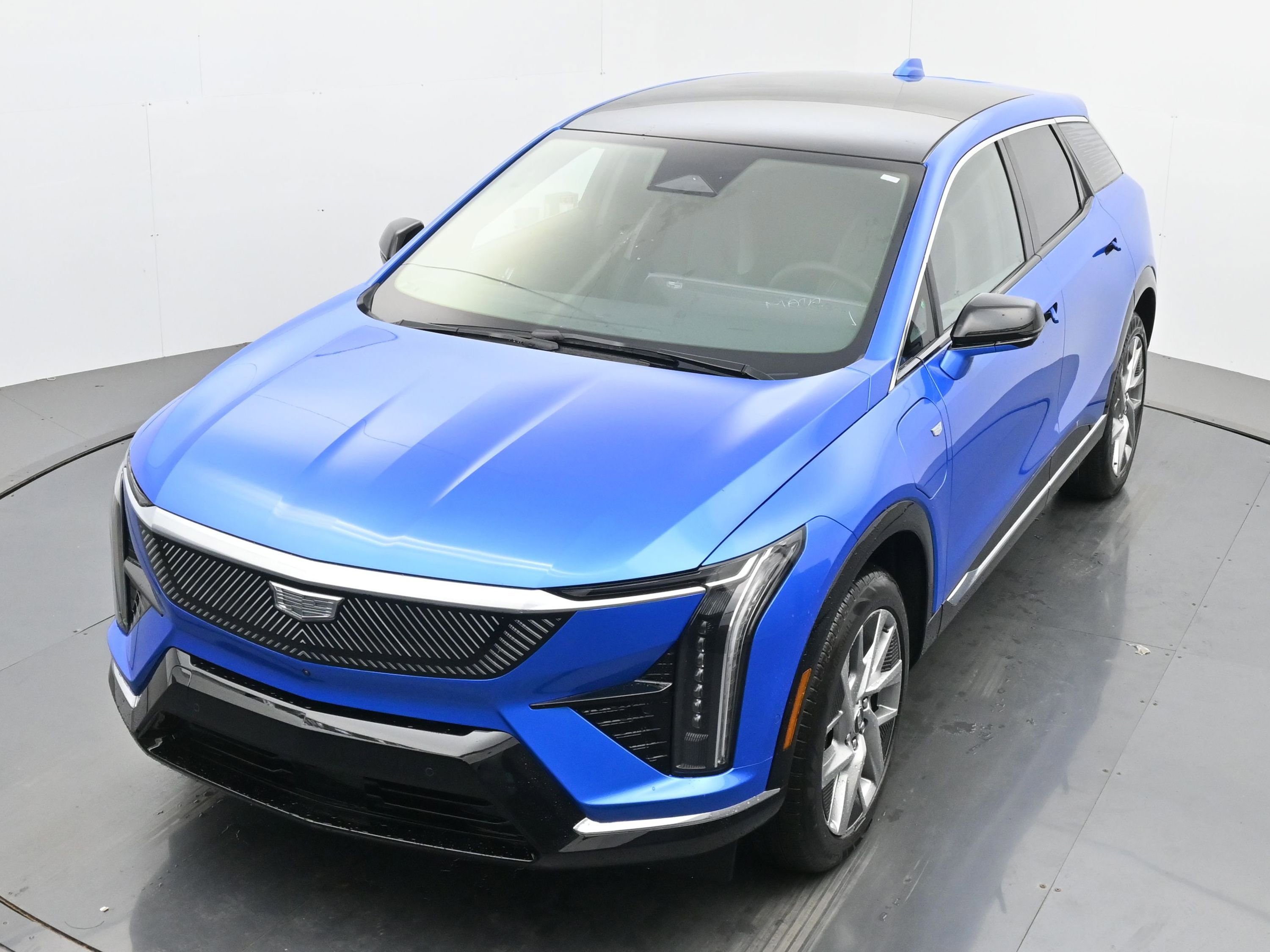 New 2026 Cadillac Optiq Luxury 1 w/ LPO, Floor Liner Package AWD/4WD image 23
