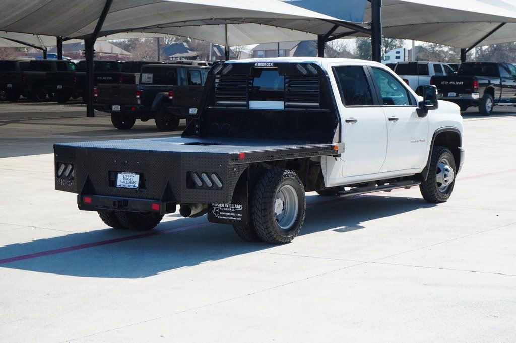 Used 2024 Chevrolet Silverado 3500 W/T image 4