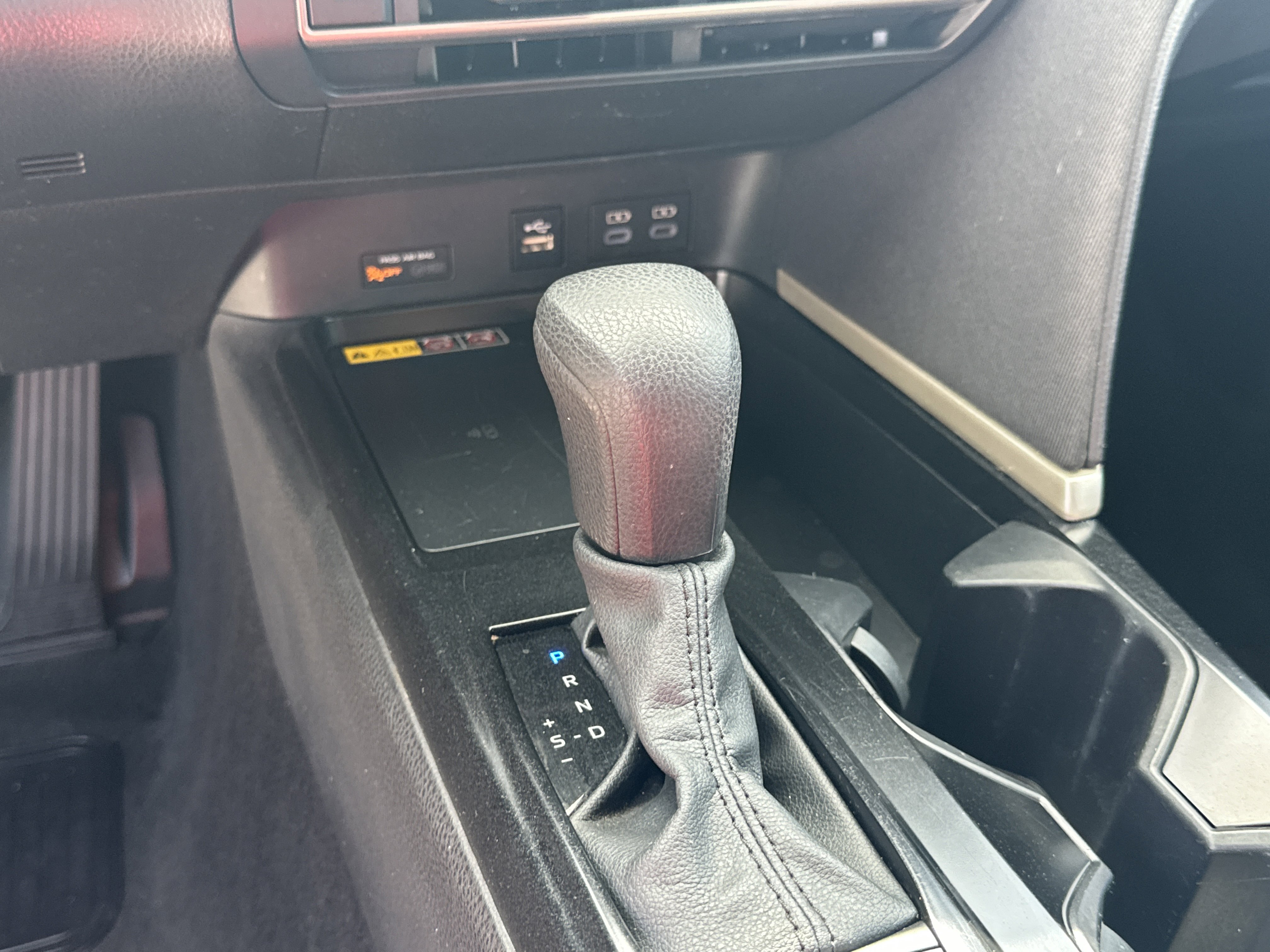 Used 2025 Toyota Camry LE image 29