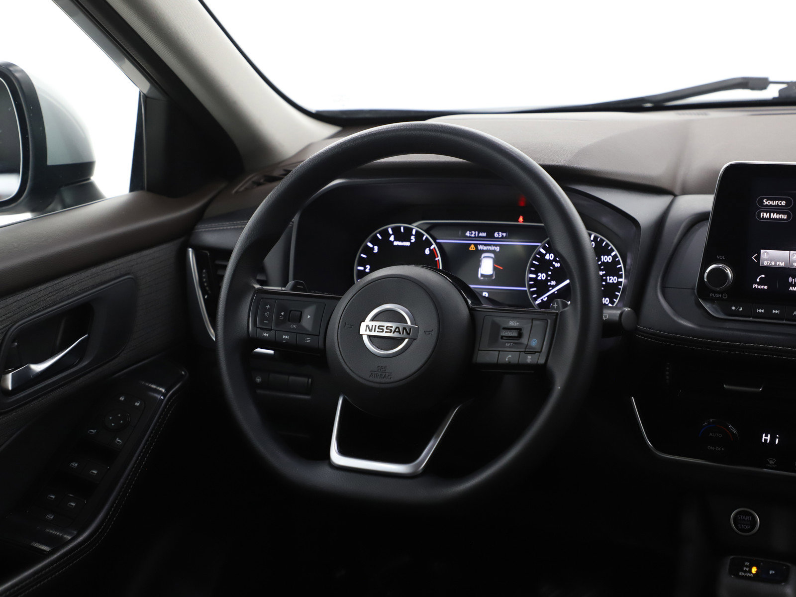 Used 2021 Nissan Rogue SV image 14