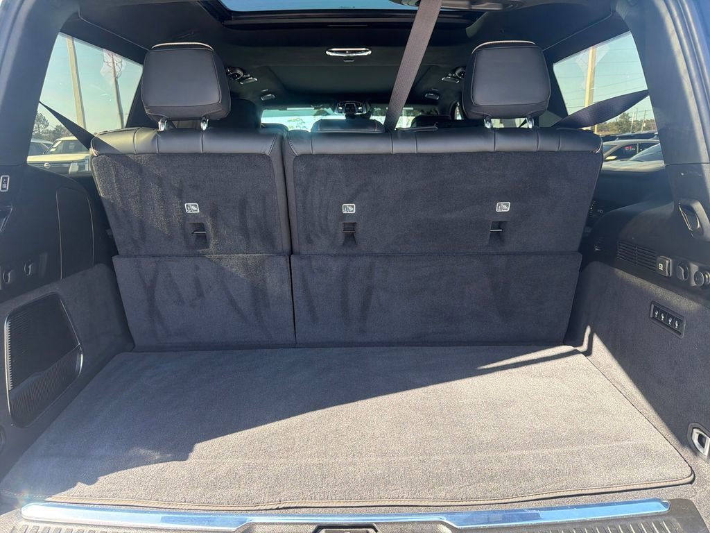 Used 2024 Jeep Grand Wagoneer Series III image 12