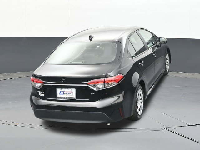 Used 2025 Toyota Corolla LE FWD image 56