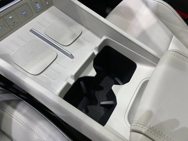 New 2025 Hyundai Santa Fe Calligraphy image 18