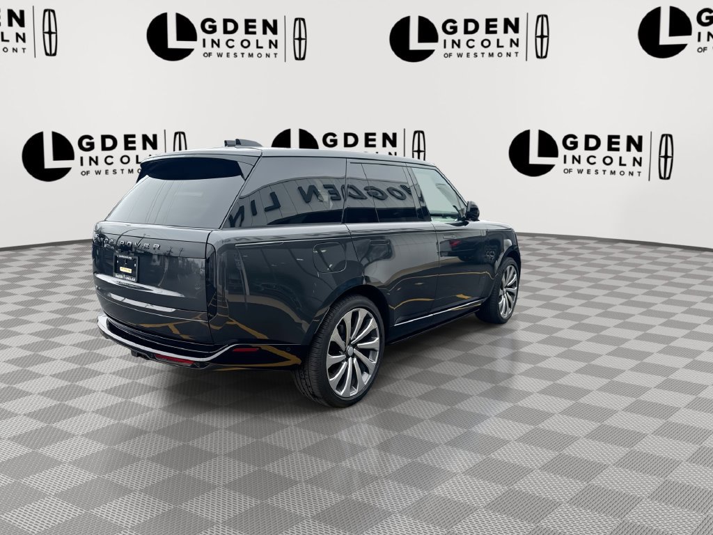 Used 2025 Land Rover Range Rover SE AWD/4WD image 8