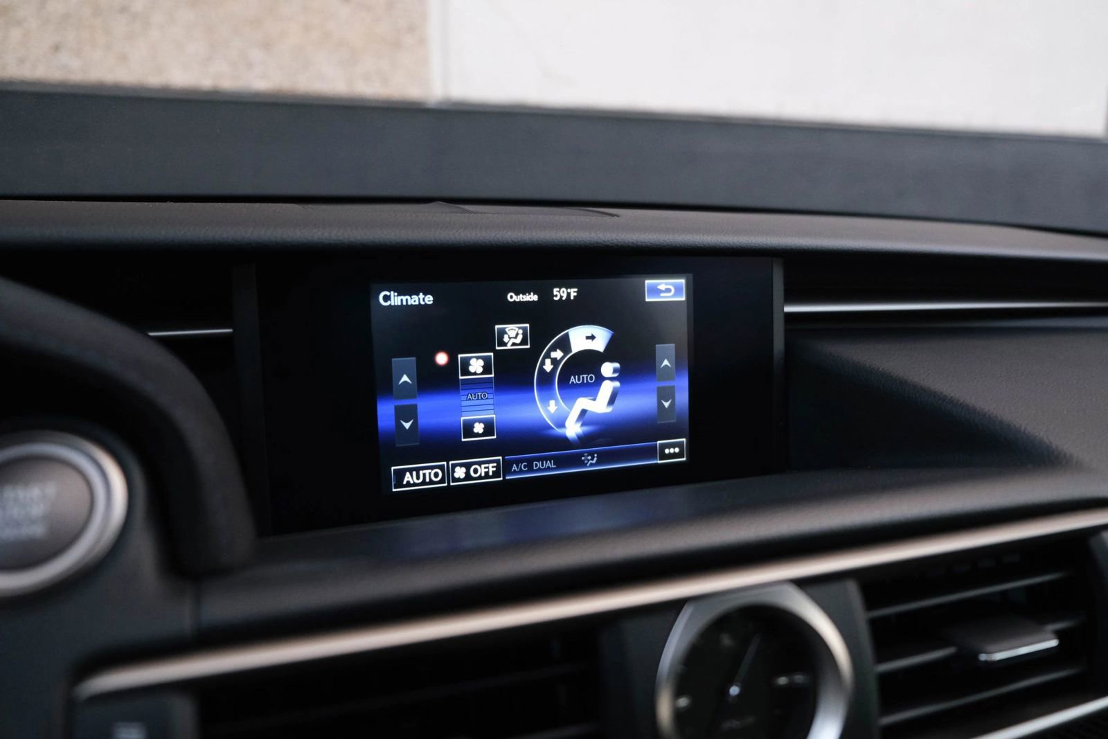 Used 2015 Lexus RC F image 36