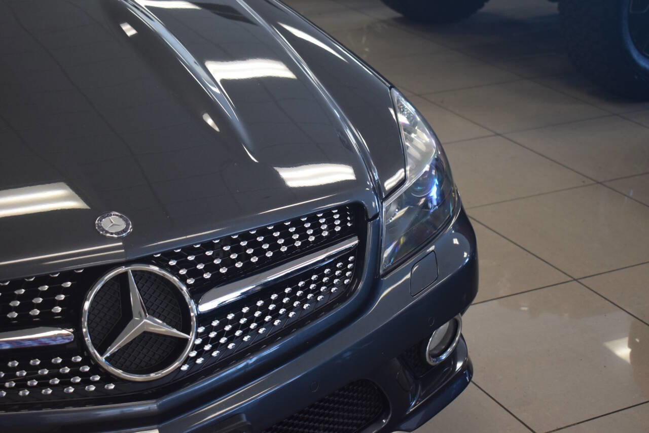 Used 2012 Mercedes-Benz SL 550 image 9