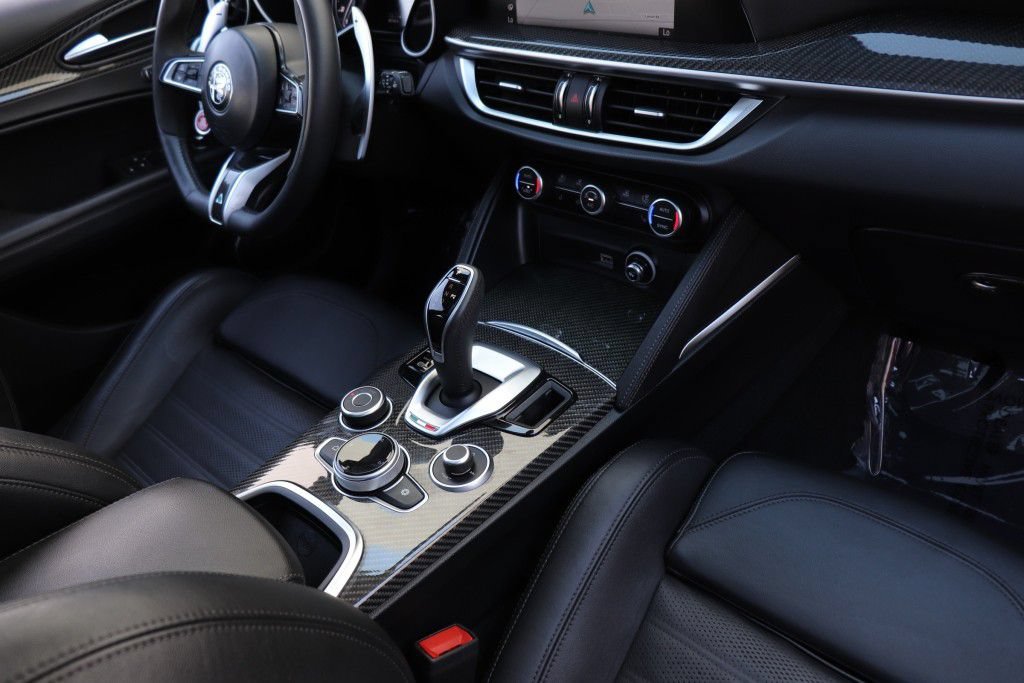 Used 2022 Alfa Romeo Stelvio Quadrifoglio w/ Active Assist Plus Package AWD/4WD image 58