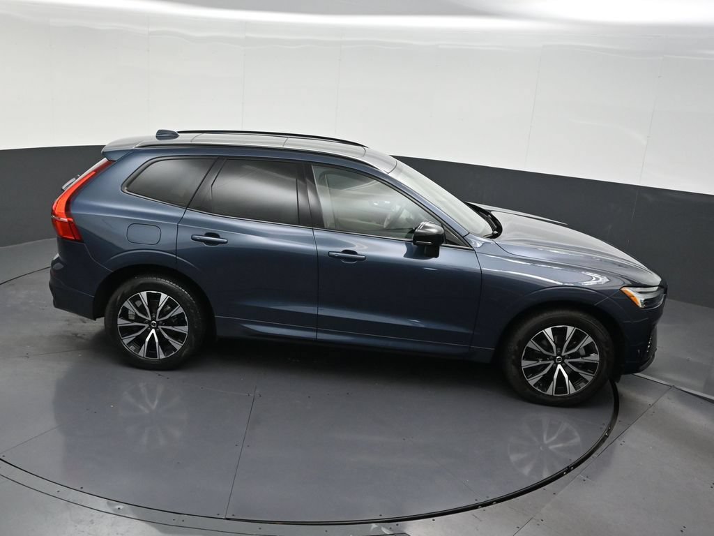 Certified 2024 Volvo XC60 B5 Core AWD/4WD image 23