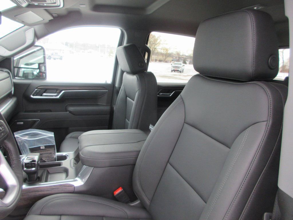 New 2026 GMC Sierra 1500 SLT w/ SLT Premium Plus Package image 14