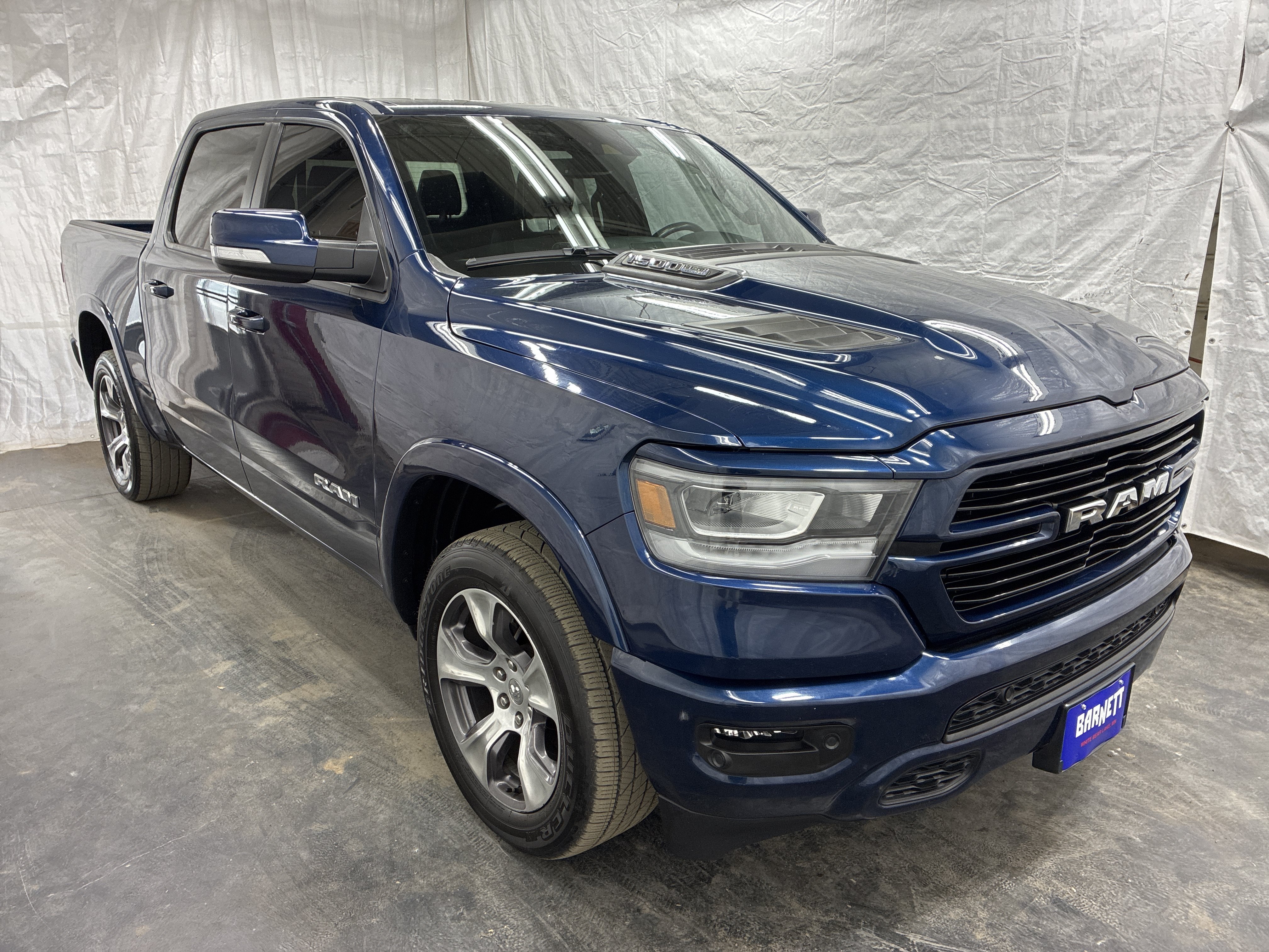 Used 2021 RAM 1500 Laramie w/ Sport Appearance Package AWD/4WD image 3