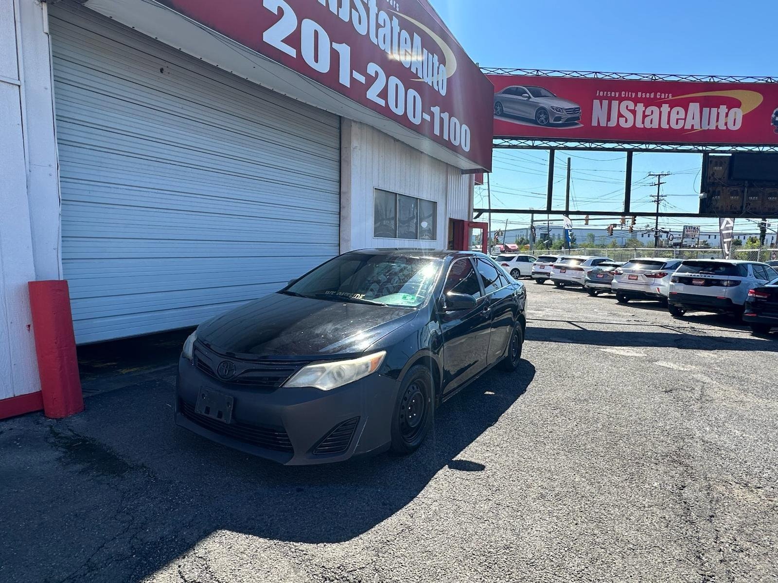 Used 2014 Toyota Camry LE